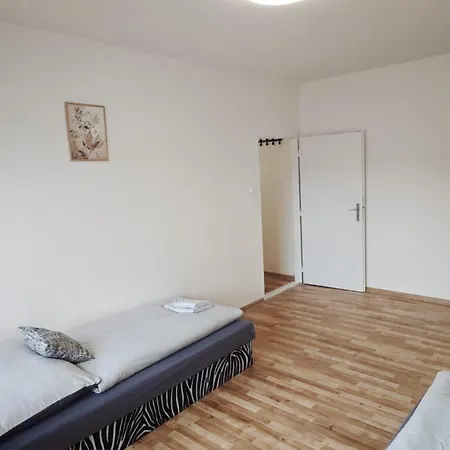 Pro 4 Osoby, L3 Apartmán